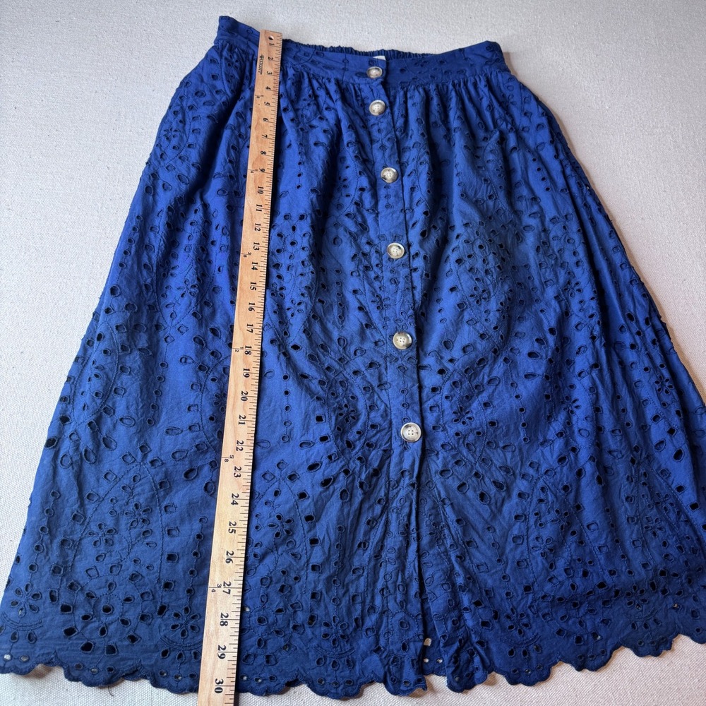 Loft Womens Blue Cotton Eyelet Lace Button Front Midi Skirt Size 8 Scalloped Hem - Picture 6 of 10